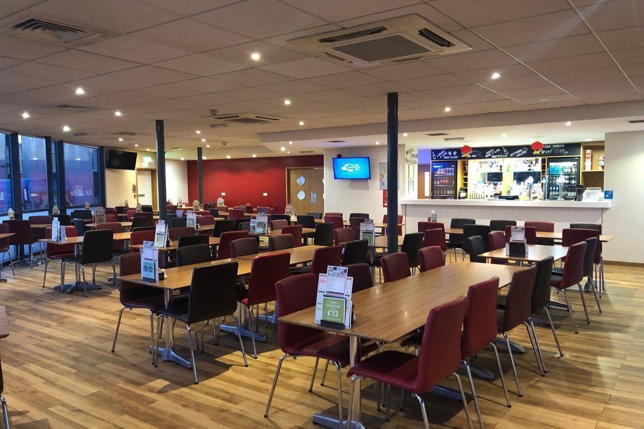 Travelodge Blackpool South Shore Exterior photo